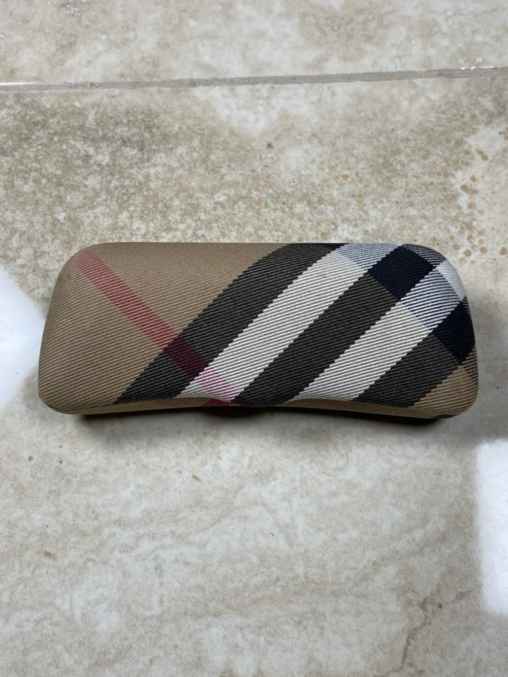 Burberry Beige Tan Black Red Nova Check Eyewear Case - Picture 8 of 13